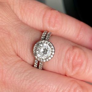 A.Jaffe 18K Engagement ring setting with matching wedding band